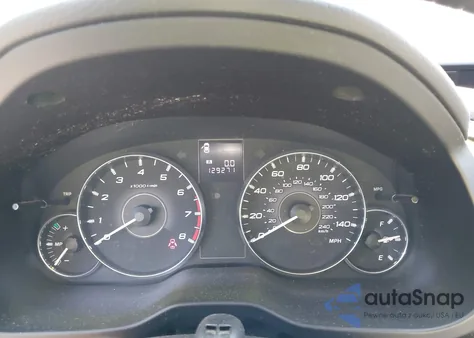 2011 Subaru Outback 2.5I Premium z USA, uszkodzony, nr VIN 4S4BRBCC5B3381468